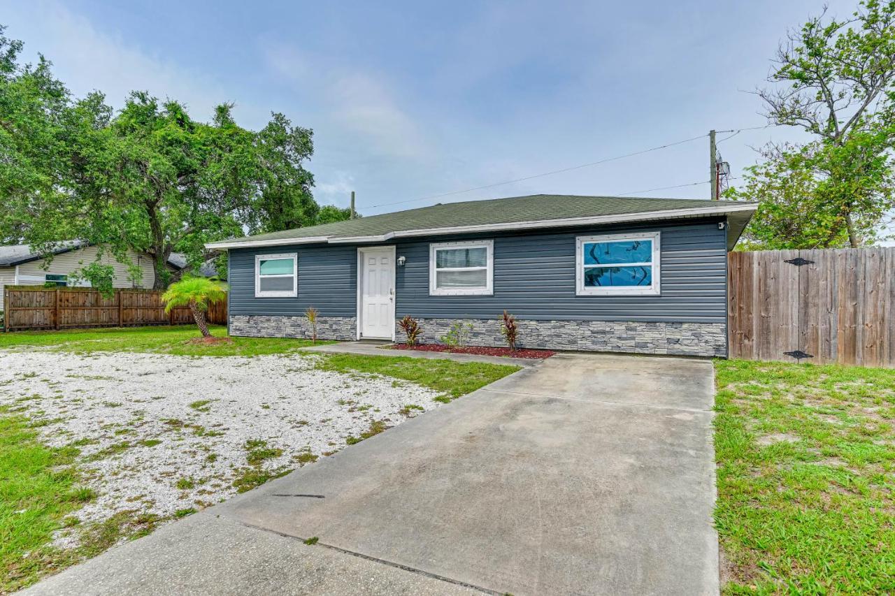 Dog-Friendly Home With Yard About 6 Miles To The Beach! Sarasota Buitenkant foto