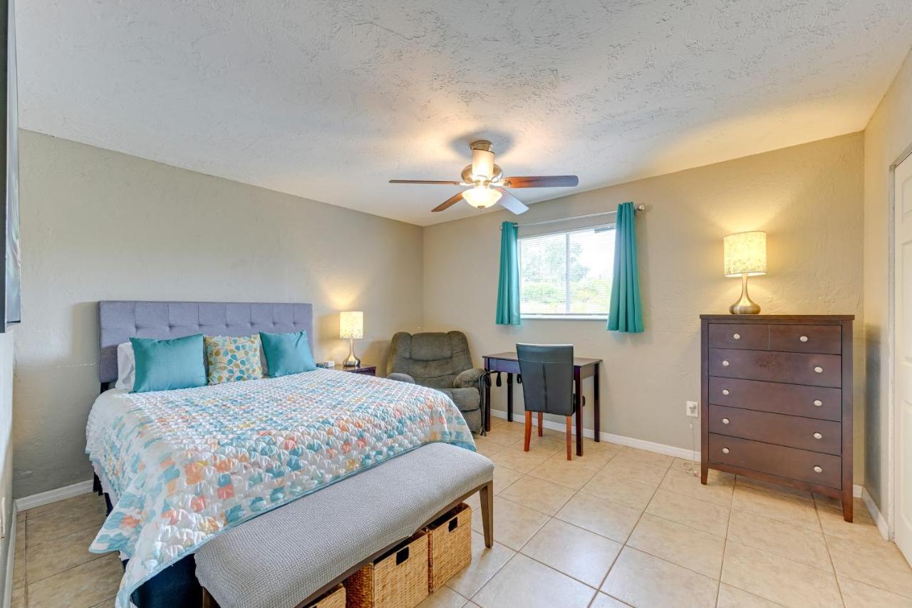 Dog-Friendly Home With Yard About 6 Miles To The Beach! Sarasota Buitenkant foto