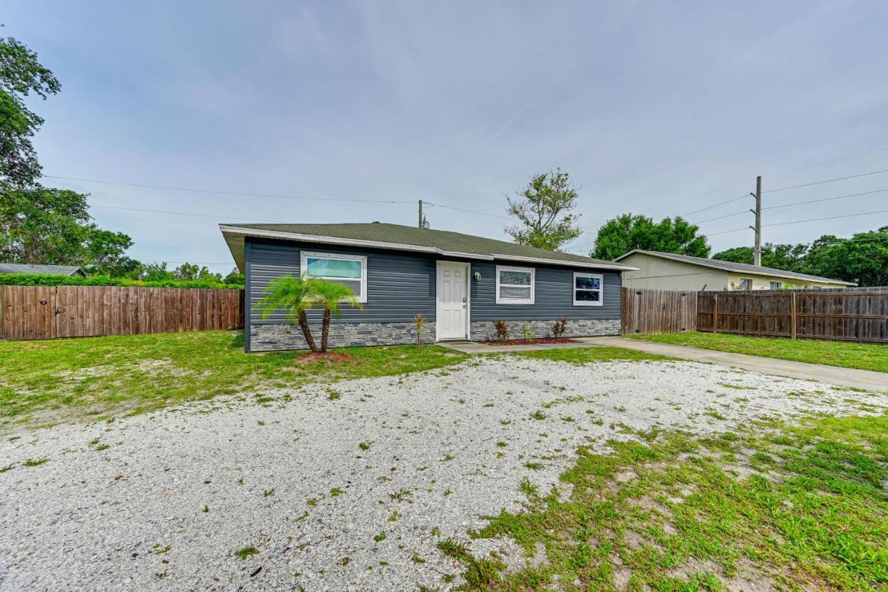 Dog-Friendly Home With Yard About 6 Miles To The Beach! Sarasota Buitenkant foto
