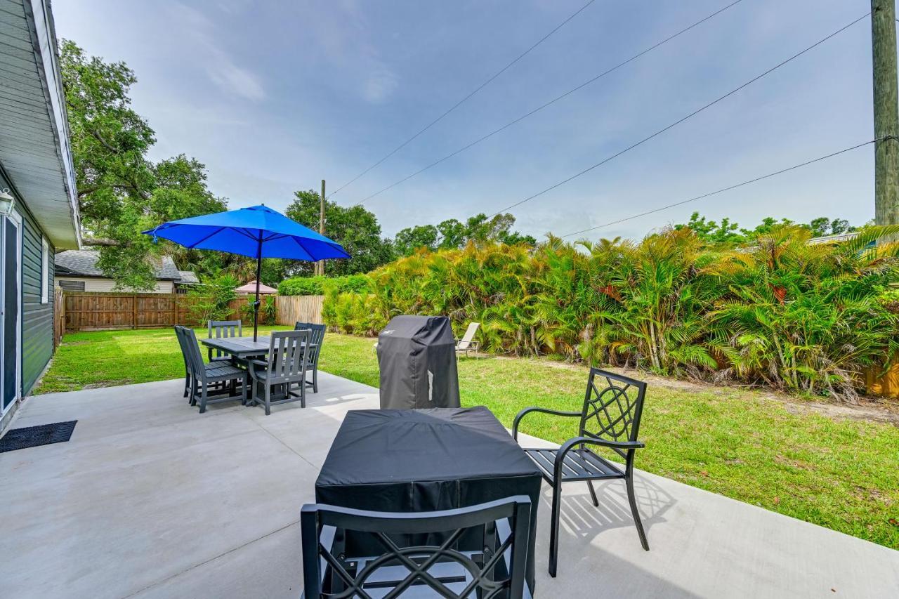 Dog-Friendly Home With Yard About 6 Miles To The Beach! Sarasota Buitenkant foto